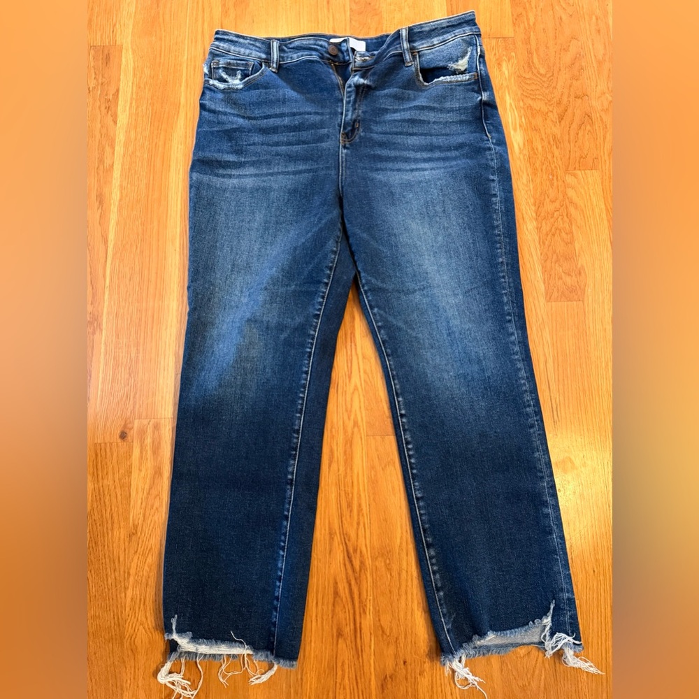 Vervet Blue Women's Distressed Ankle Jeans